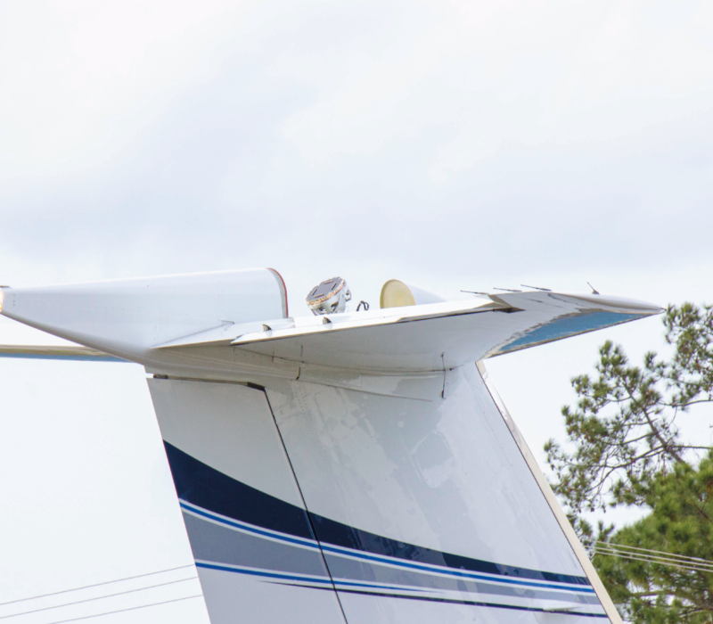The Plane Simple Ku-band tail mount antenna installed on SD Gulfstream aircraft for validation.