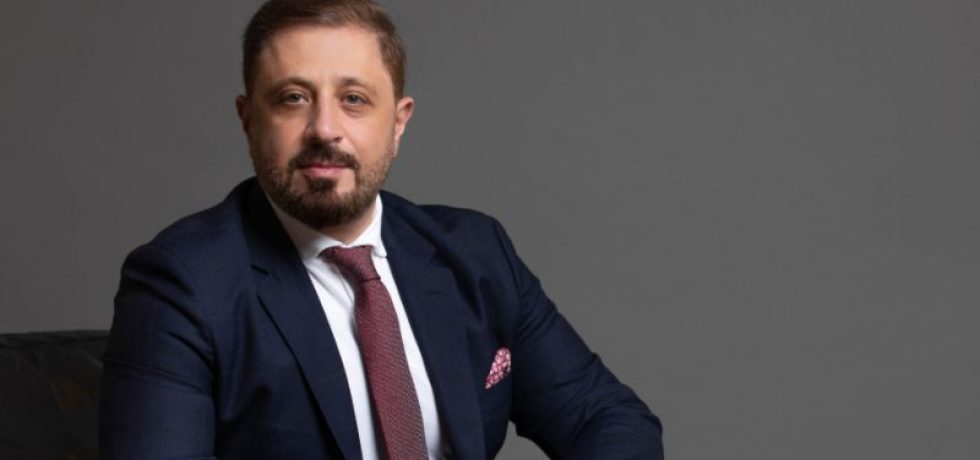 omar-hosari-co-founder-ceo-uas-3